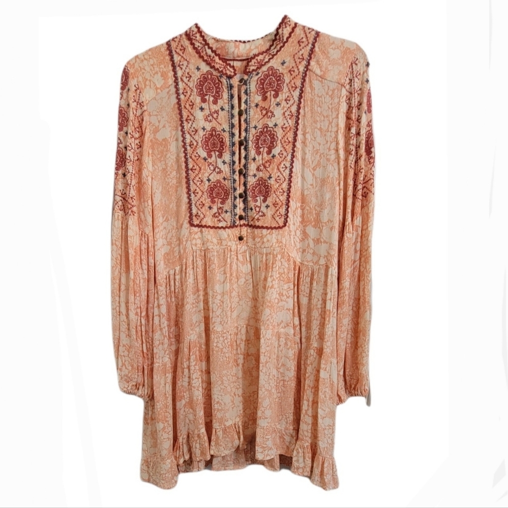 Anthropologie Long‎ Sleeve Button Front Peach Floral Tunic Top Blouse Size M.